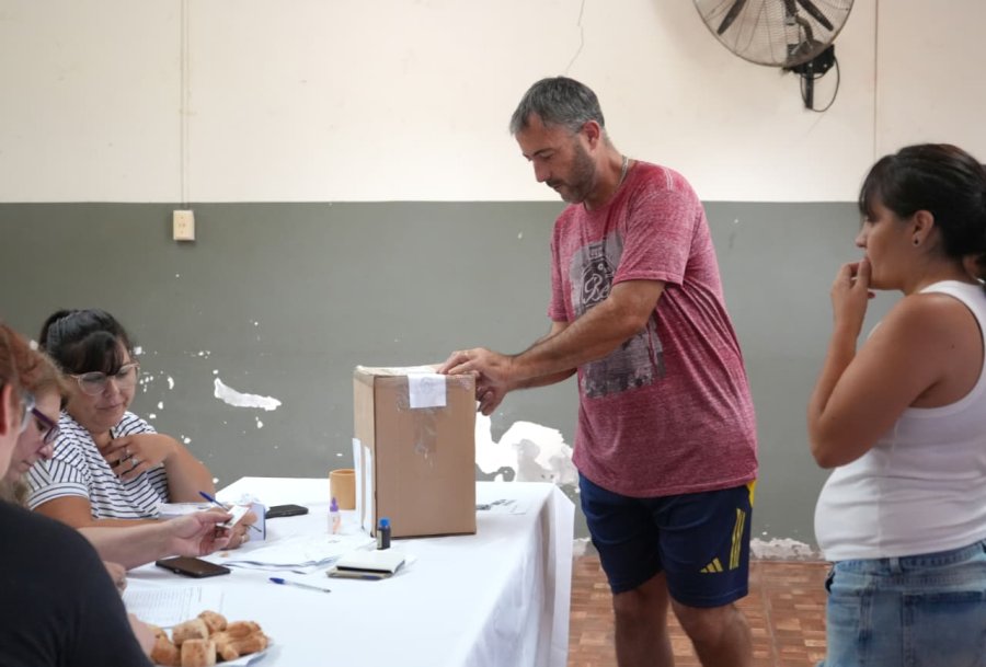 COMPROMISO. La jornada se desarroll&oacute; con normalidad en cada una de las sedes dispuestas para el acto eleccionario.