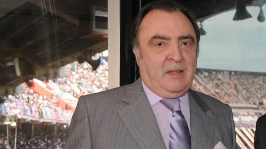 Los relatos m&aacute;s ic&oacute;nicos de Marcelo Araujo, la voz que marc&oacute; a una generaci&oacute;n.