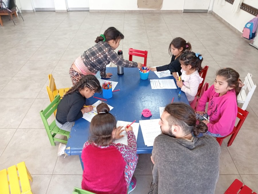 Cada espacio es un lugar de encuentro en el que se prioriza la palabra y el protagonismo de los ni&ntilde;os y los j&oacute;venes.