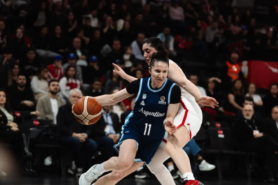 SE ESCAPO. Argentina gan&oacute; ante Turqu&iacute;a, que finalmente se clasific&oacute;.
