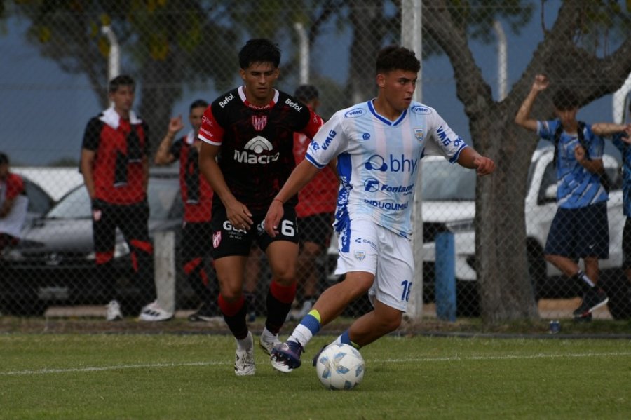 CON OTRO CORDOBES. Los chicos celestes enfrentaron a Instituto en la fecha anterior.