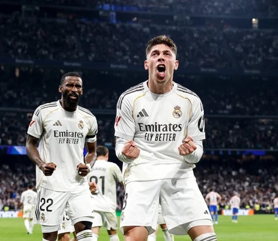 Federico Valverde festeja su gol, que dio vuelta el marcador.