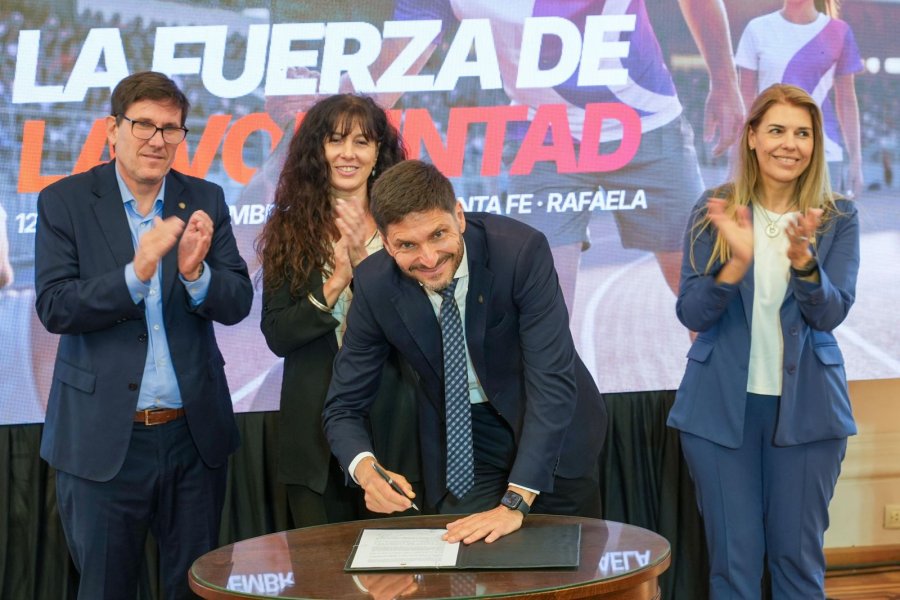 ACTO. "En un contexto cada vez m&aacute;s individualista, Santa Fe puede mostrar, a trav&eacute;s del deporte, una sociedad distinta&rdquo;, remarc&oacute; Pullaro.