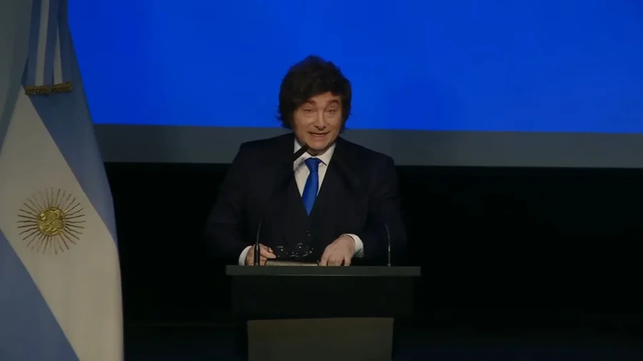El presidente Javier Milei celebra el fallo de la justicia de Estados Unidos en la causa de YPF.