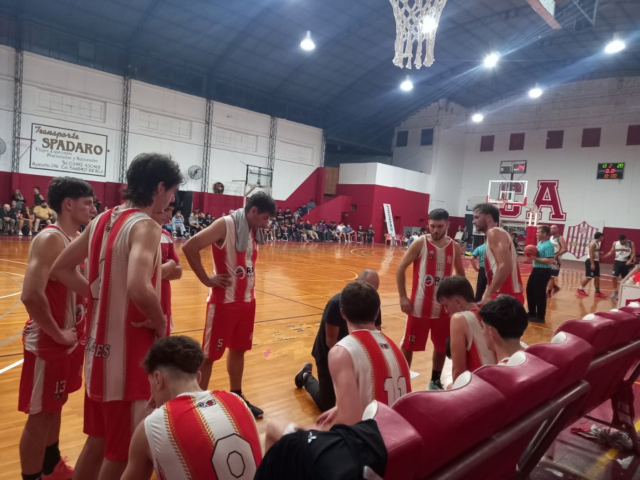 AFUERA SUMA. 9 de Julio gan&oacute; los dos partidos del torneo de visitante.
