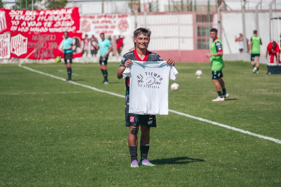 CREYENTE DEL GOL Y EL BUEN JUEGO. Del Sole tuvo un gran partido.