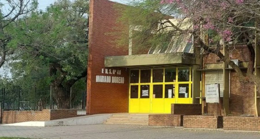 CIUDAD CONSTERNADA. Un alumno de 15 a&ntilde;os ingres&oacute; armado a la Escuela n.&deg; 40 &ldquo;Mariano Moreno&rdquo; ubicada en San Crist&oacute;bal, provincia de Santa Fe, mat&oacute; a un compa&ntilde;ero de 13 a&ntilde;os y dej&oacute; otros dos heridos.