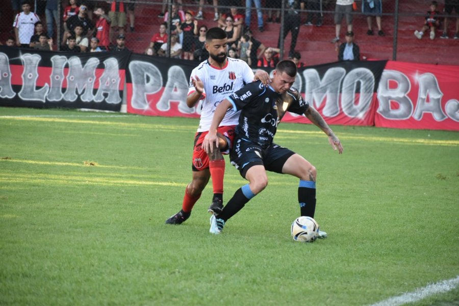 LA CREMA SUM&Oacute; UN BUEN PUNTO ANTE EL DUR&Iacute;SIMO DEFENSORES DE BELGRANO