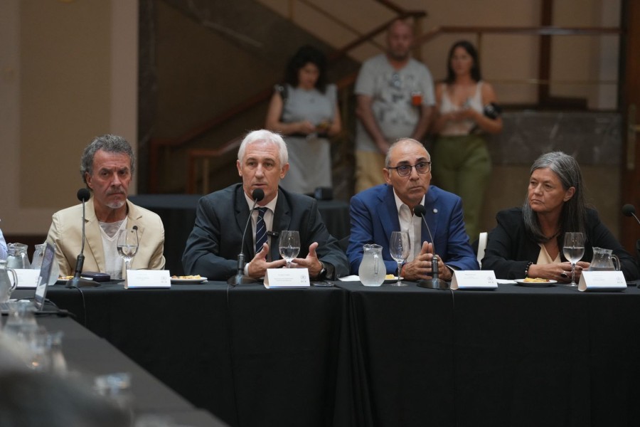 La presentaci&oacute;n se realiz&oacute; en la Bolsa de Comercio de Rosario.
