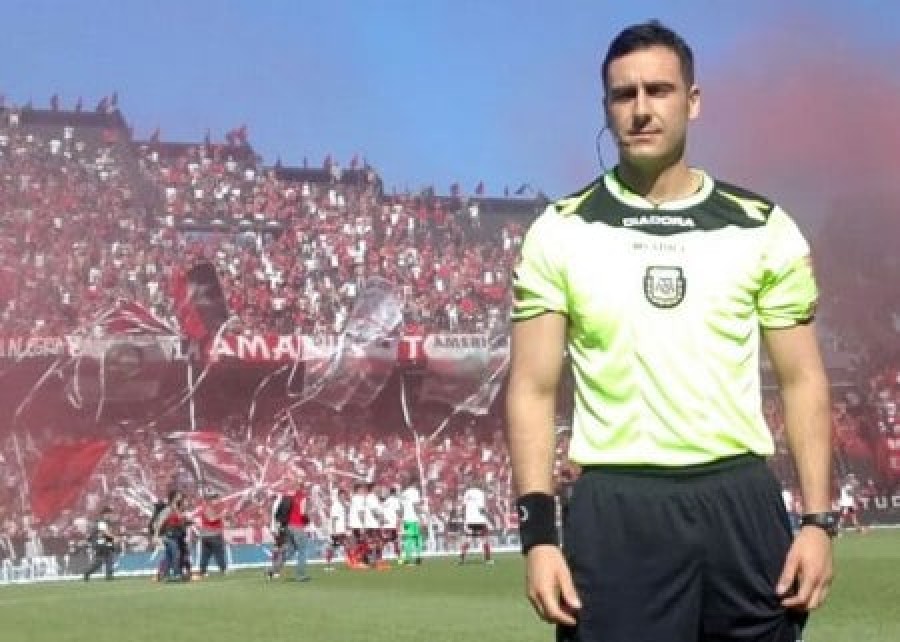EL JUEZ. Sandoval arbitrar&aacute; en Las Parejas.