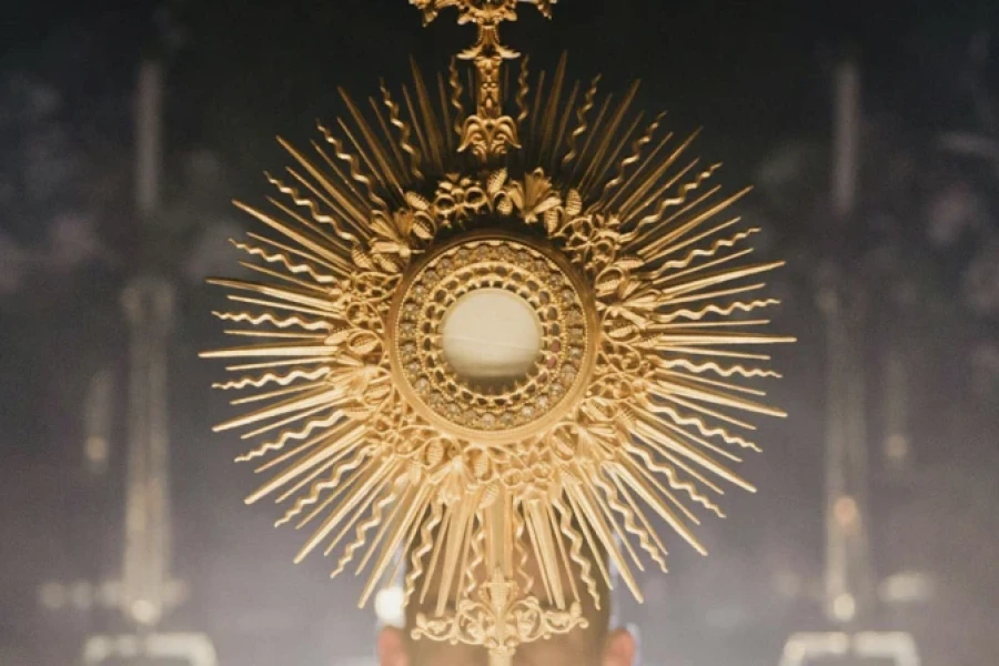 El Sant&iacute;simo Sacramento.