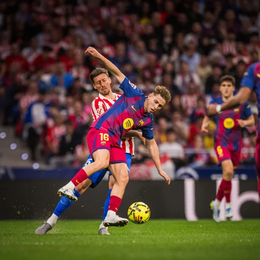 CADA VEZ MAS LIDER. Barcelona le lleva siete puntos a Real Madrid.