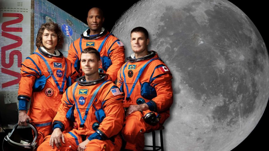 TRIPULACION. El equipo que viaja a bordo de la c&aacute;psula Orion alcanz&oacute; este lunes un nuevo hito al superar la distancia m&aacute;xima respecto de la Tierra lograda por el Apolo 13 en 1970.