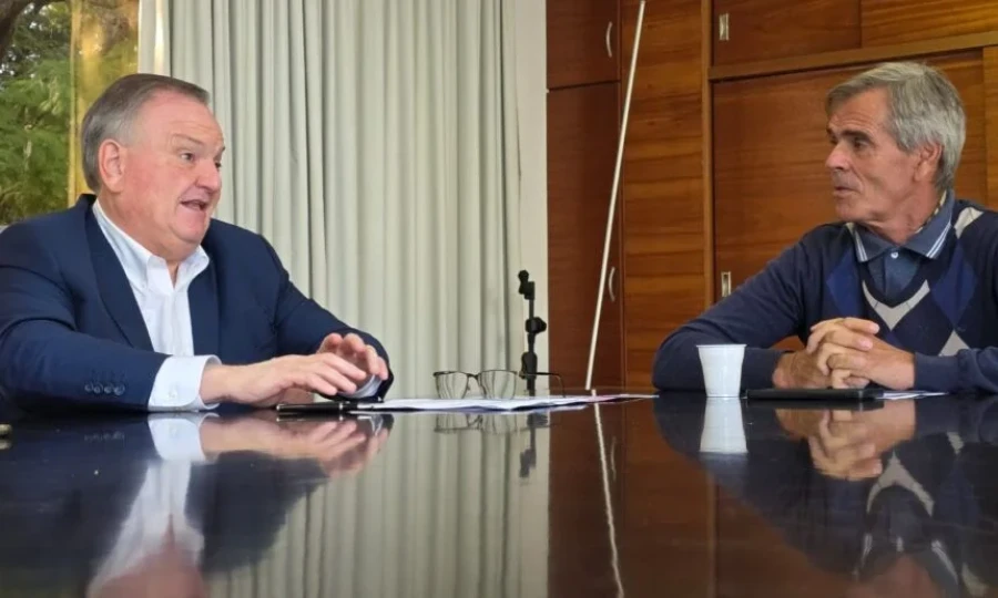 Felipe Michlig y Pablo Seghezzo durante el encuentro.