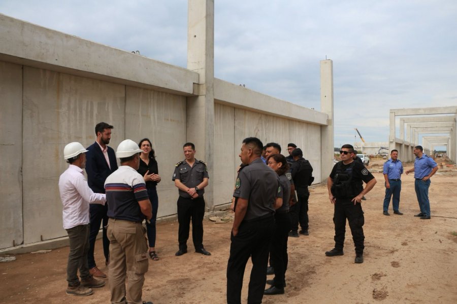 FUERTE CAIDA DE LOS HOMICIDIOS. Funcionarios del Ministerio de Justicia y Seguridad de Santa Fe recibieron esta semana a autoridades del Servicio Penitenciario de Mendoza.