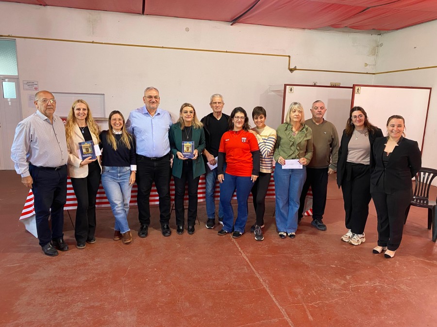 Quienes participaron del encuentro celebrado en la sede de Talleres.