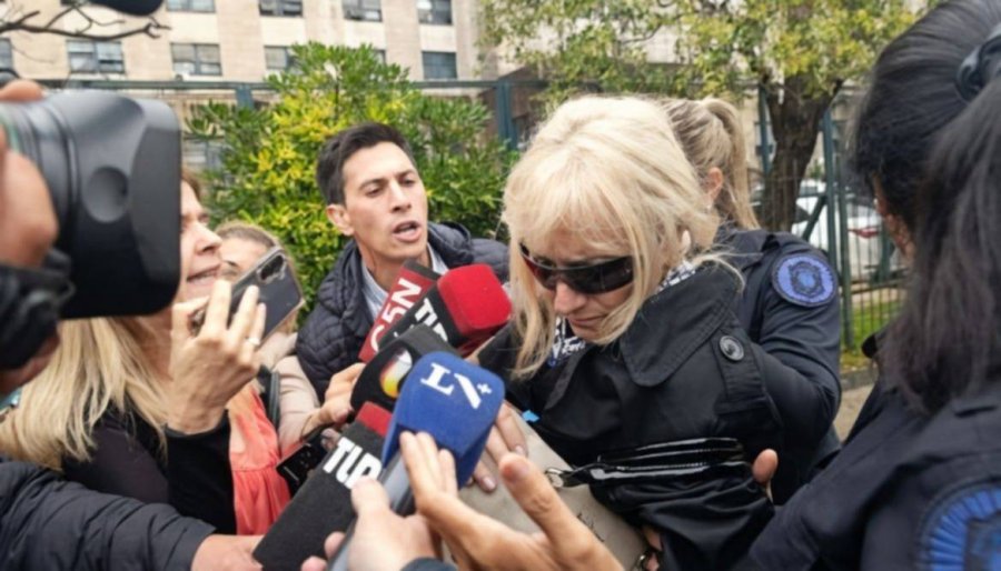 CAUSA JUDICIAL. Las dos jubiladas, que dijeron no conocer al jefe de Gabinete, se presentaron ante el fiscal Gerardo Pollicita.