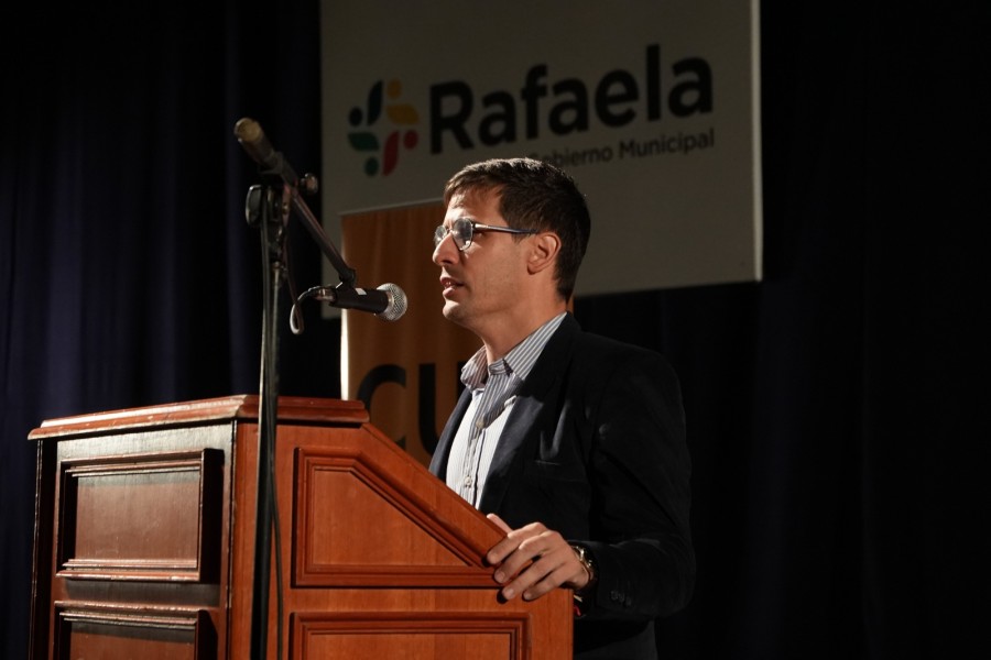 El acto fue encabezado por el intendente Leonardo Viotti.