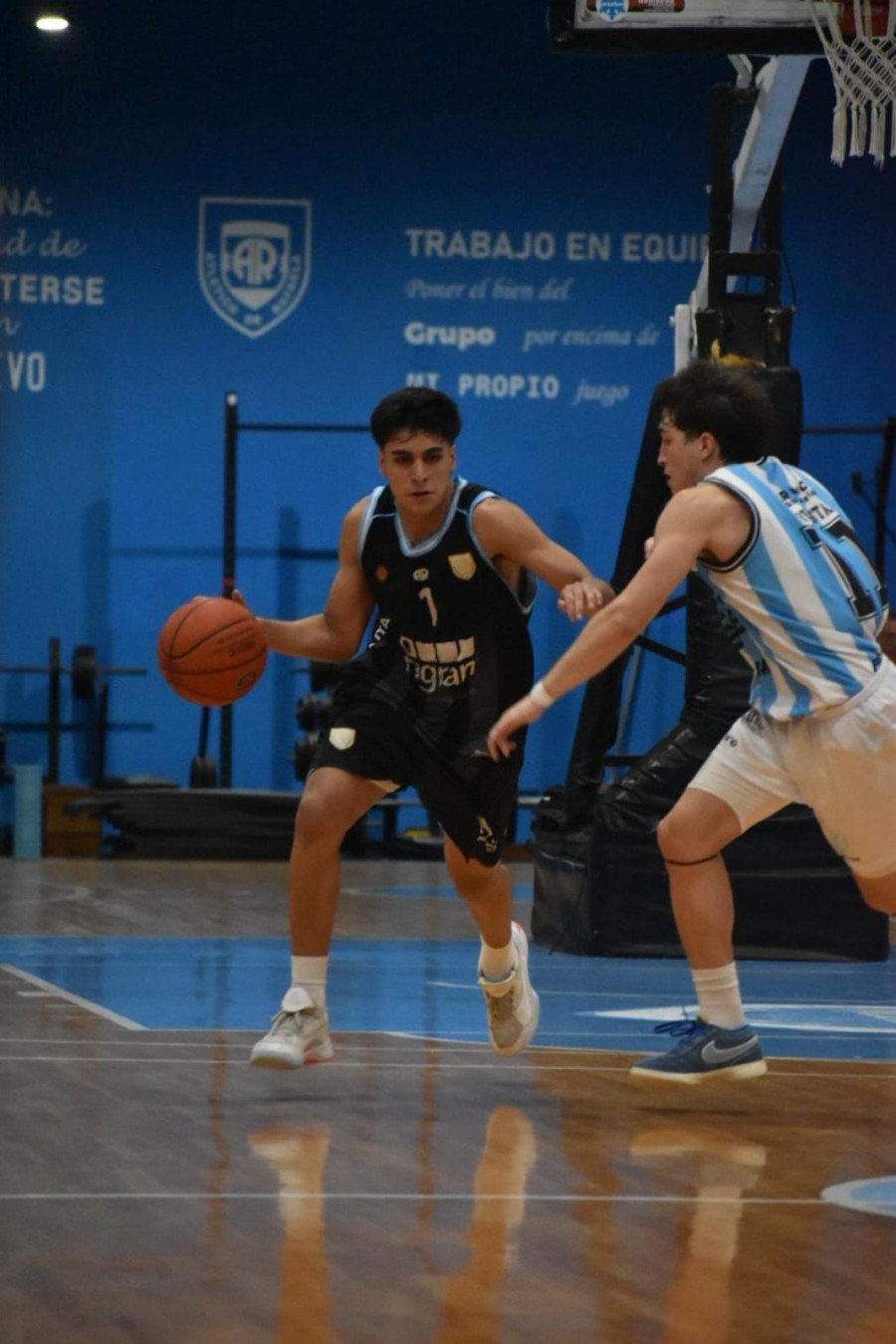 LA CREMA SE IMPUSO EN EL CASAR&Iacute;N ANTE ATL&Eacute;TICO SASTRE