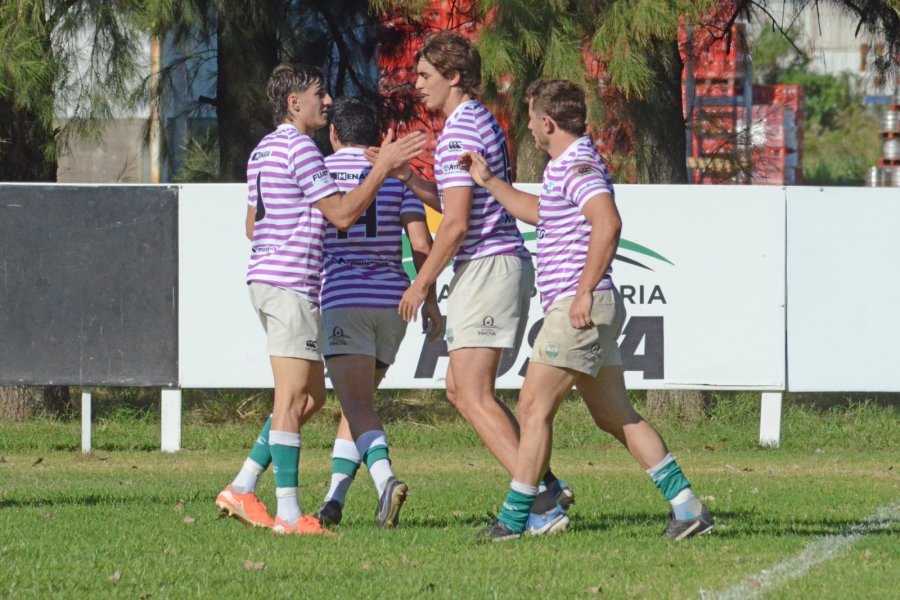 SHOW DEL TRY. El Verde esta vez jug&oacute; de lila.