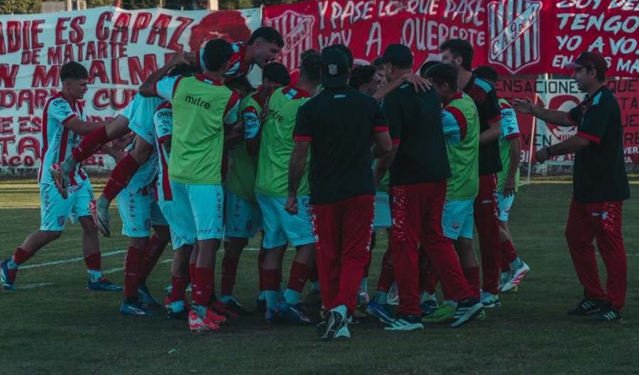 MOMENTO FELIZ. El Le&oacute;n gan&oacute; dos encuentros consecutivos por goleada.