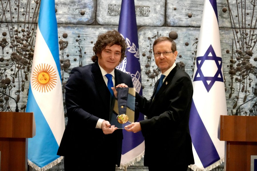 DISTINCION. El presidente de Israel entreg&oacute; a Javier Milei la Medalla Presidencial de Honor durante su tercera visita oficial.