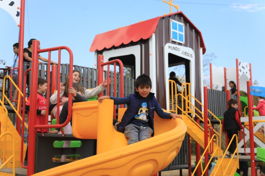 Se instalar&aacute;n juegos infantiles que promueven la actividad f&iacute;sica, la creatividad y la interacci&oacute;n social de ni&ntilde;os y ni&ntilde;as.