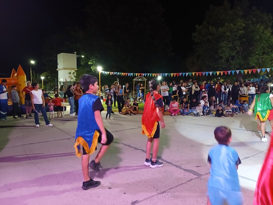 La feria congreg&oacute; a numerosos emprendedo4res y un p&uacute;blico entusiasta.