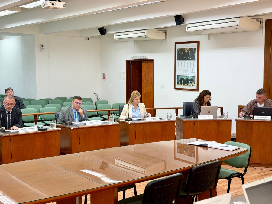 Sin cohesi&oacute;n, el bloque de concejales oficialistas encuentra cada vez m&aacute;s dif&iacute;cil mantener una defensa ordenada de la gesti&oacute;n municipal. (FOTO PRENSA CONCEJO)