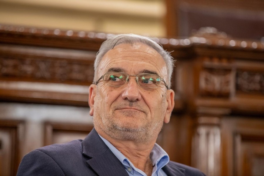 Alcides Calvo logr&oacute; la aprobaci&oacute;n de dos proyectos en la sesi&oacute;n de la C&aacute;mara de Senadores.