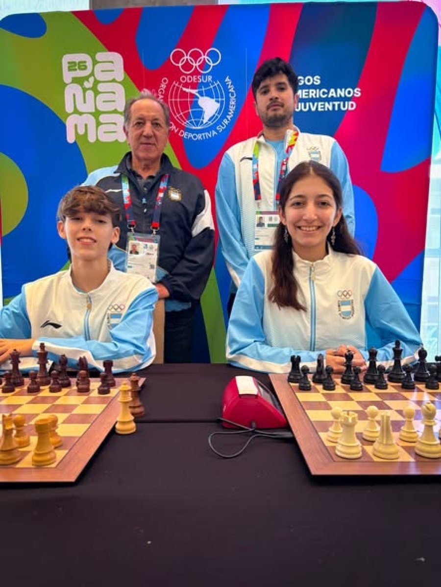 El equipo argentino que est&aacute; descollando en los Juegos Suramericanos de Ajedrez.