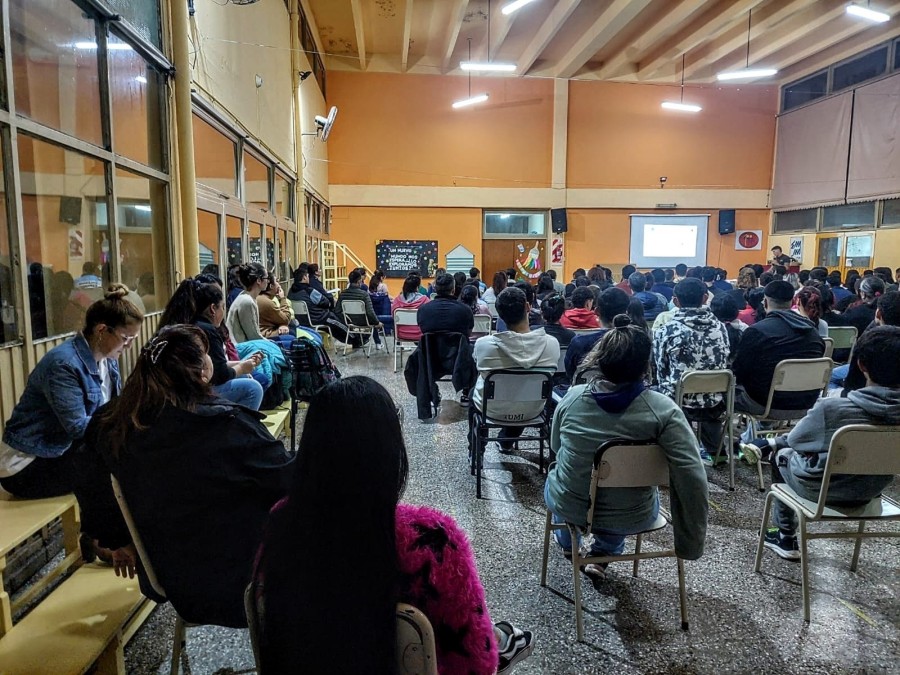La capacitaci&oacute;n est&aacute; a cargo del personal de la GUR.