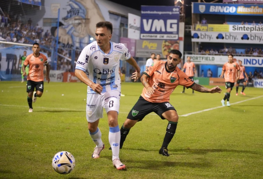 UNO QUE VUELVE. Nahuel Cainelli retorna tras la lesi&oacute;n y estar&iacute;a de la partida para visitar a San Mart&iacute;n de Tucum&aacute;n.