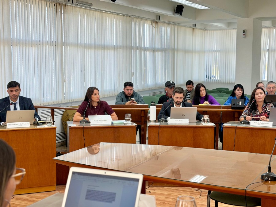 Para los concejales del PJ, el intendente Leonardo Viotti sigue improvisando en la gesti&oacute;n, ahora con la falta de reparaci&oacute;n de baches. (FOTO PRENSA CONCEJO)