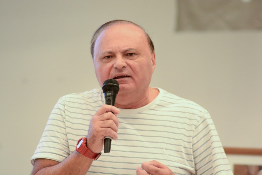 El dirigente sindical Roberto Oesquer formul&oacute; cr&iacute;ticas al Gobierno nacional por el estado de la econom&iacute;a y la situaci&oacute;n de los trabajadores, en l&iacute;nea con la entrevista que public&oacute; LA OPINI&Oacute;N en su edici&oacute;n del jueves. (FOTO D.CAMUSSO)