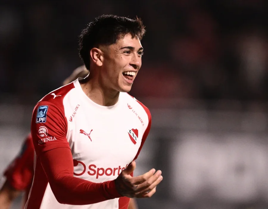 El chileno Maximiliano Guti&eacute;rrez marc&oacute; el 2-0 para el &acute;Rojo&acute;.