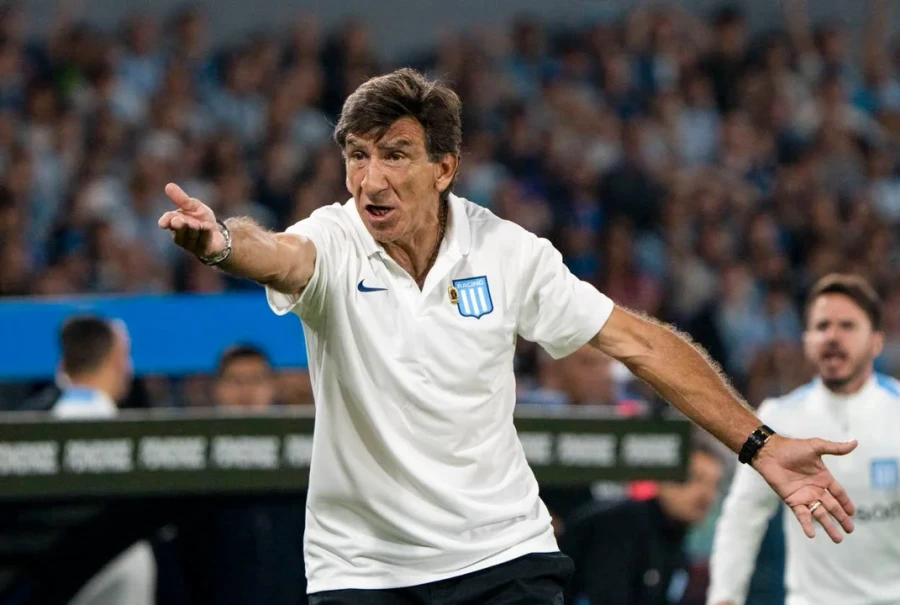 URGIDO. Costas necesita un resultadio favorable.