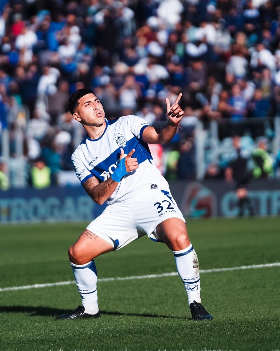 CHELO TORRES. Festejando uno de los goles de Gimnasia.