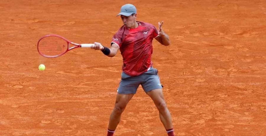 VICTORIOSO. Sebasti&aacute;n Baez.