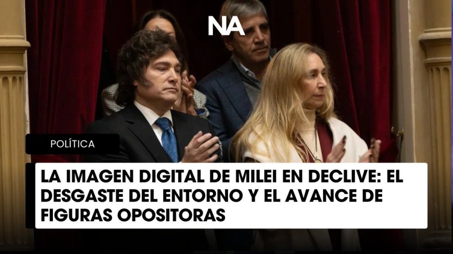 IMAGEN EN CAIDA. El presidente Javier Milei en el palco central de Diputados.