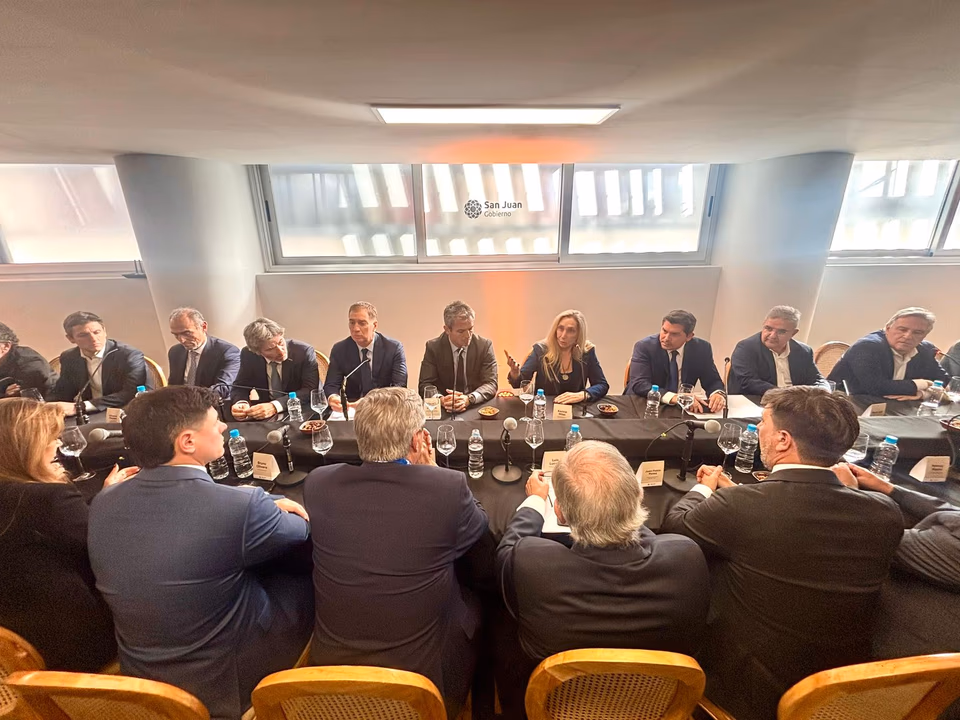El Gobierno lanz&oacute; la Mesa Federal Minera.