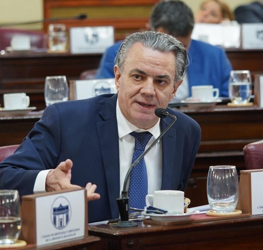 Galassi defendi&oacute; el funcionamiento institucional de la provincia de Santa Fe y marc&oacute; diferencias con el escenario nacional.