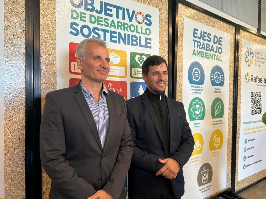 El intendente Leonardo Viotti junto al director del IDSR, Enrique Soffietti.
