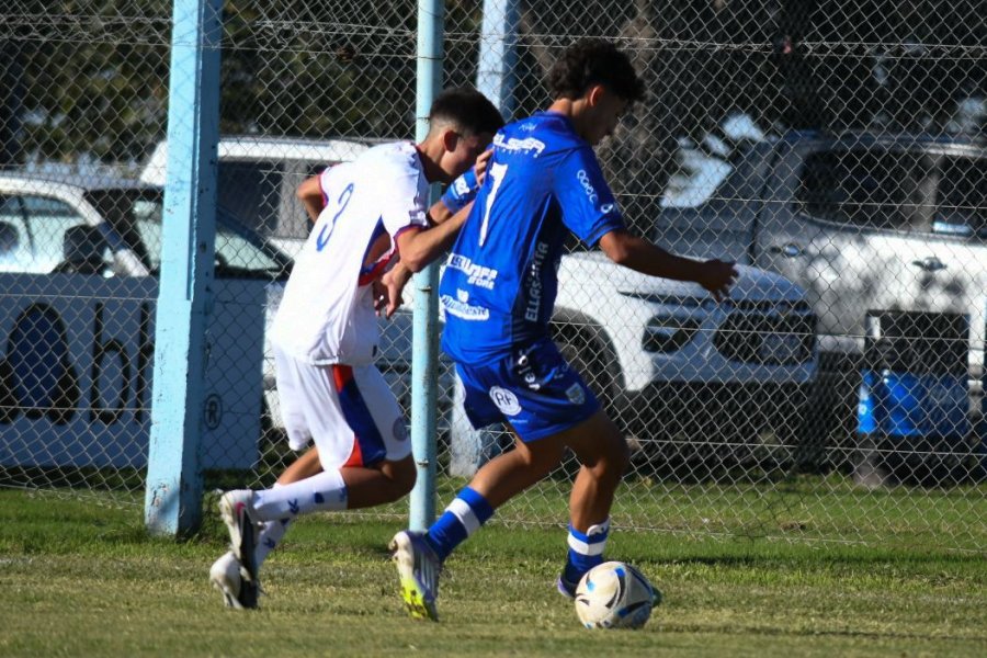 SUMANDO ROCE. Los chicos celestes vienen de jugar con San Lorenzo.