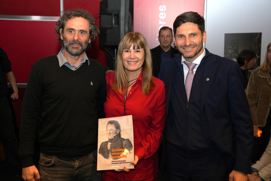 FERIA DEL LIBRO. En un contexto marcado por la crisis econ&oacute;mica, Pullaro destac&oacute; en Buenos Aires la vigencia del pensamiento del caudillo santafesino.