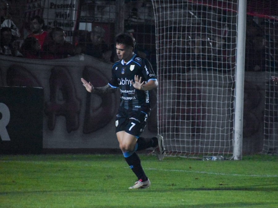 GOLEADOR. Martiniano Moreno es la carta ofensiva de la Crema.