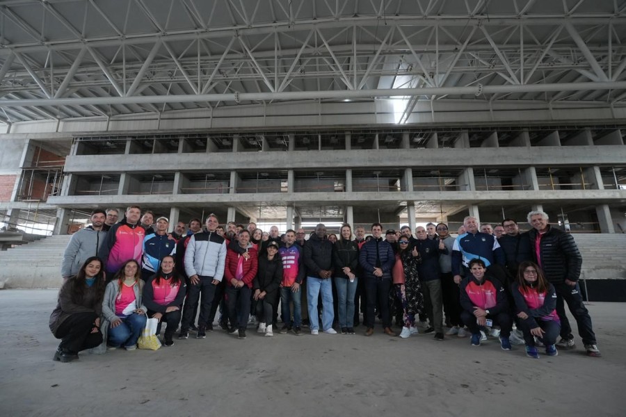 La delegaci&oacute;n se traslad&oacute; a Rafaela para recorrer la Villa Suramericana, el estadio cubierto y el vel&oacute;dromo.