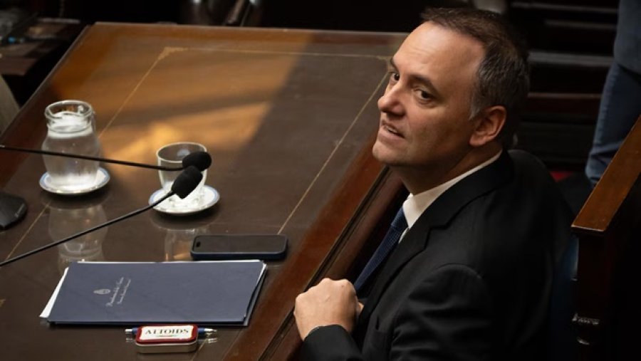 ACUSADO. El cuestionado Manuel Adorni, jefe de Gabinete de la Naci&oacute;n.