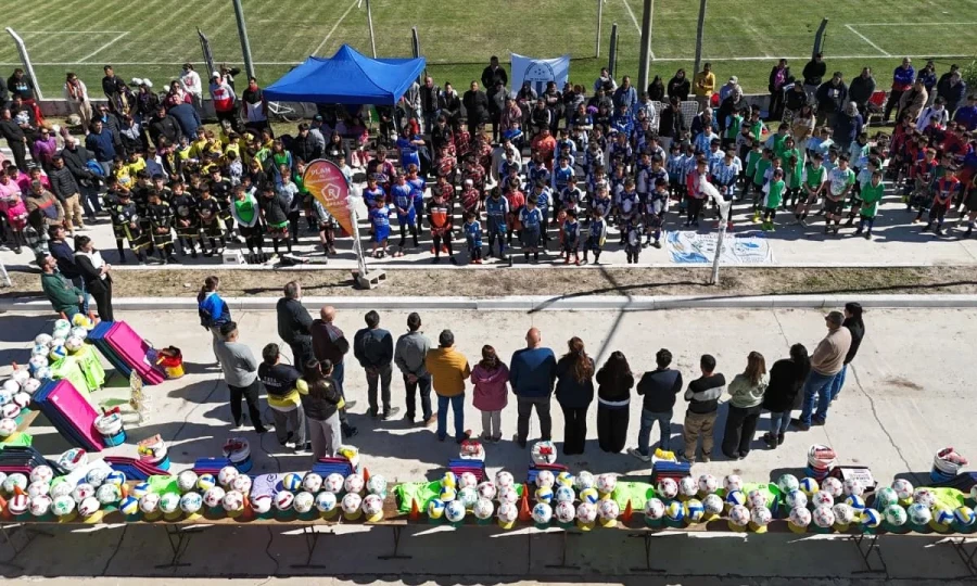 Multitudinaria presencia en Colonia Bossi.