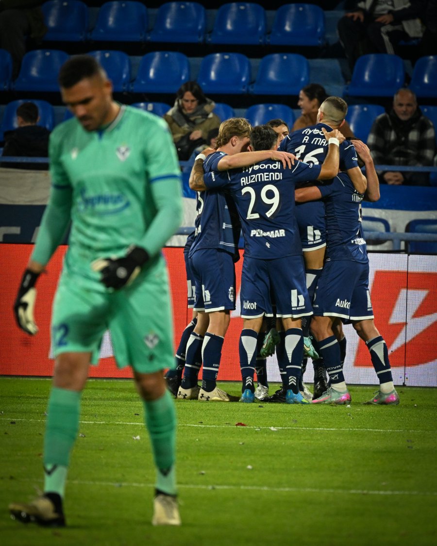 PASO DE VISITANTE. Gimnasia elimin&oacute; a V&eacute;lez.